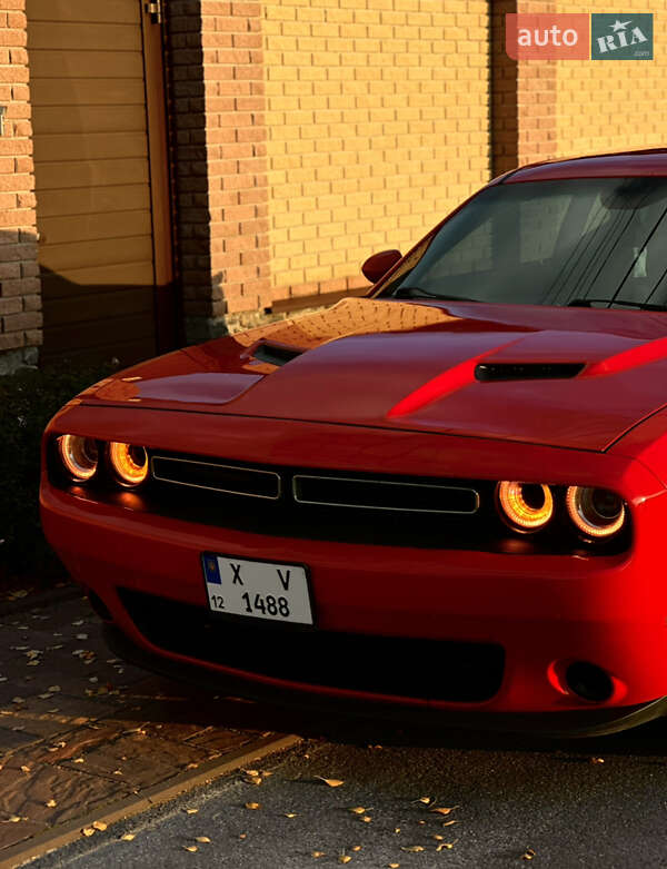 Купе Dodge Challenger 2016 в Кропивницком фото Купе Dodge Challenger 2016 в Кропивницком
