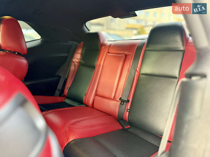 Купе Dodge Challenger 2021 в Кицмани