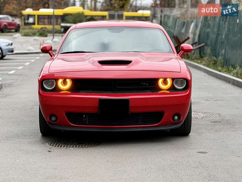 Купе Dodge Challenger 2021 в Киеве фото 3 Купе Dodge Challenger 2021 в Киеве