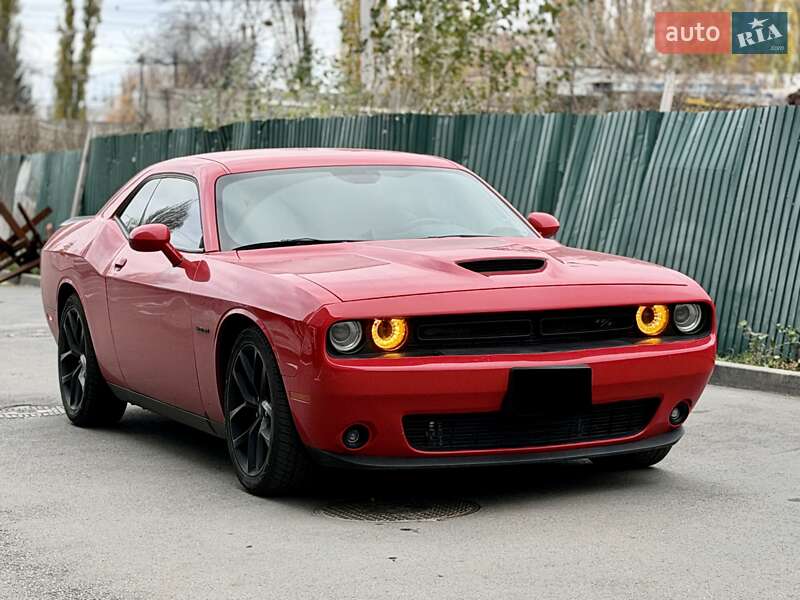Купе Dodge Challenger 2021 в Киеве фото 4 Купе Dodge Challenger 2021 в Киеве