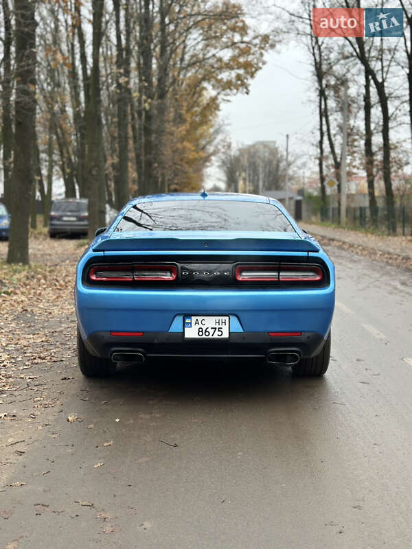 Купе Dodge Challenger 2019 в Києві