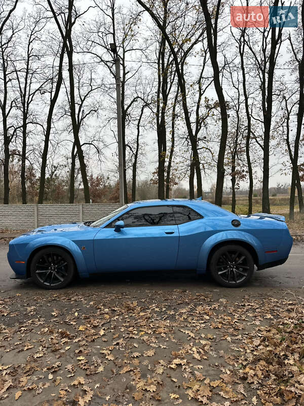 Купе Dodge Challenger 2019 в Києві