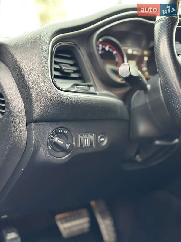 Купе Dodge Challenger 2019 в Києві
