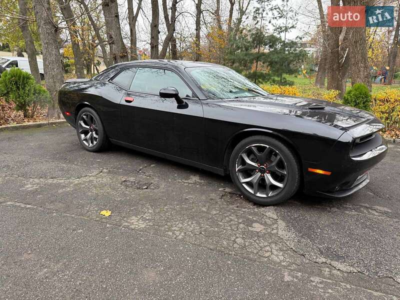 Купе Dodge Challenger 2018 в Києві