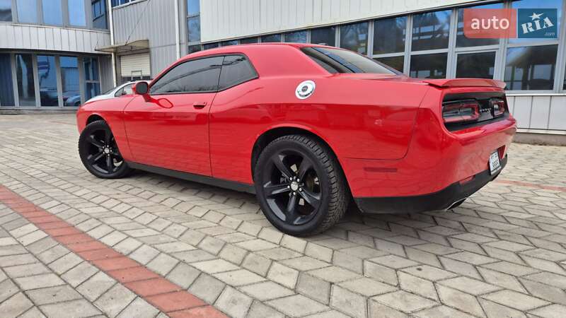 Купе Dodge Challenger 2015 в Запоріжжі