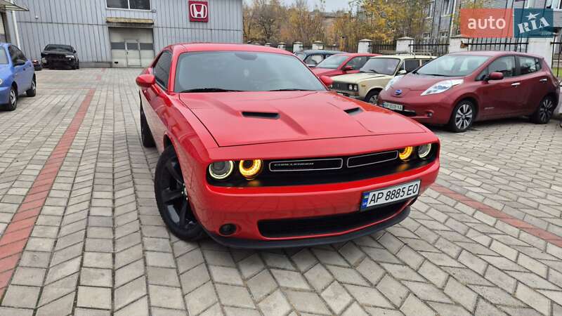 Купе Dodge Challenger 2015 в Запоріжжі