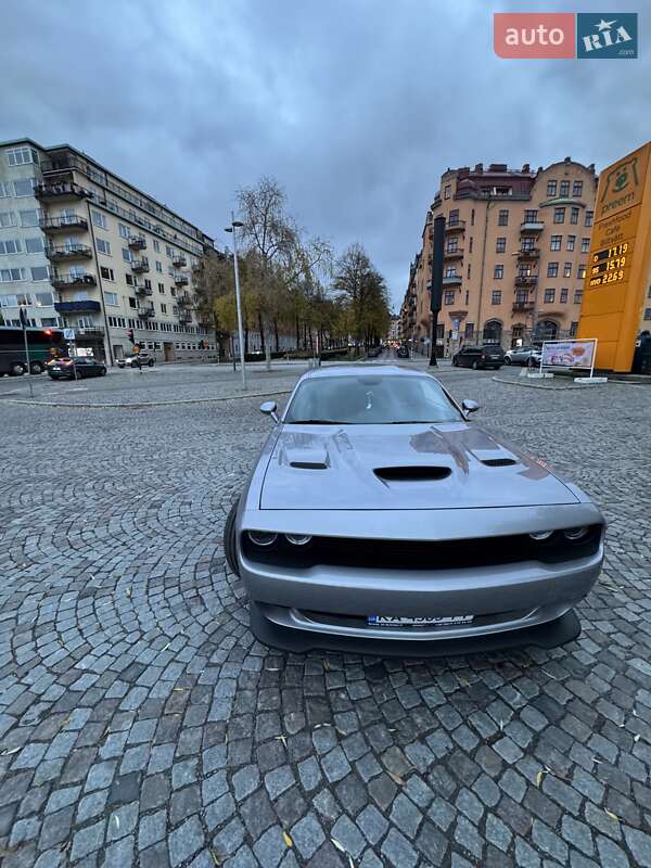 Dodge Challenger 2017