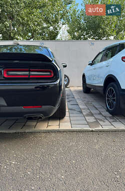 Купе Dodge Challenger 2014 в Измаиле