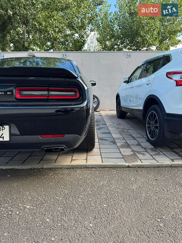 Купе Dodge Challenger 2014 в Ізмаїлі