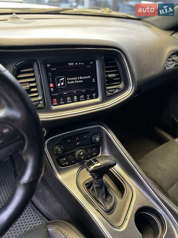 Купе Dodge Challenger 2016 в Чернівцях фото 15 Купе Dodge Challenger 2016 в Чернівцях