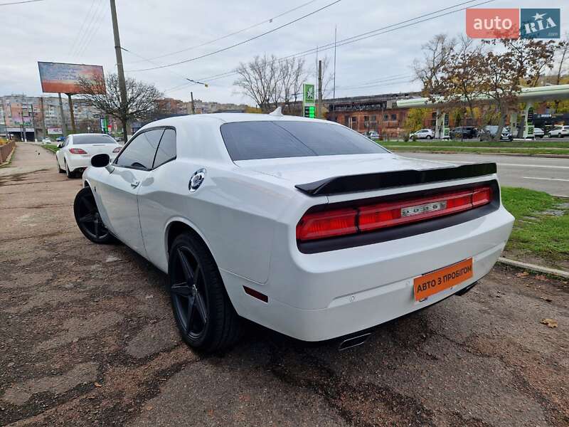 Купе Dodge Challenger 2012 в Кропивницькому фото 5 Купе Dodge Challenger 2012 в Кропивницькому