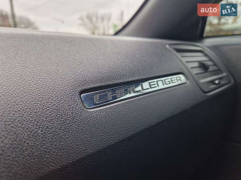 Купе Dodge Challenger 2012 в Кропивницькому фото 12 Купе Dodge Challenger 2012 в Кропивницькому