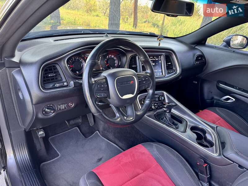 Купе Dodge Challenger 2017 в Києві фото 18 Купе Dodge Challenger 2017 в Києві