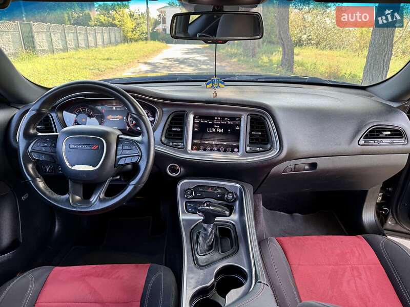 Купе Dodge Challenger 2017 в Києві фото 24 Купе Dodge Challenger 2017 в Києві