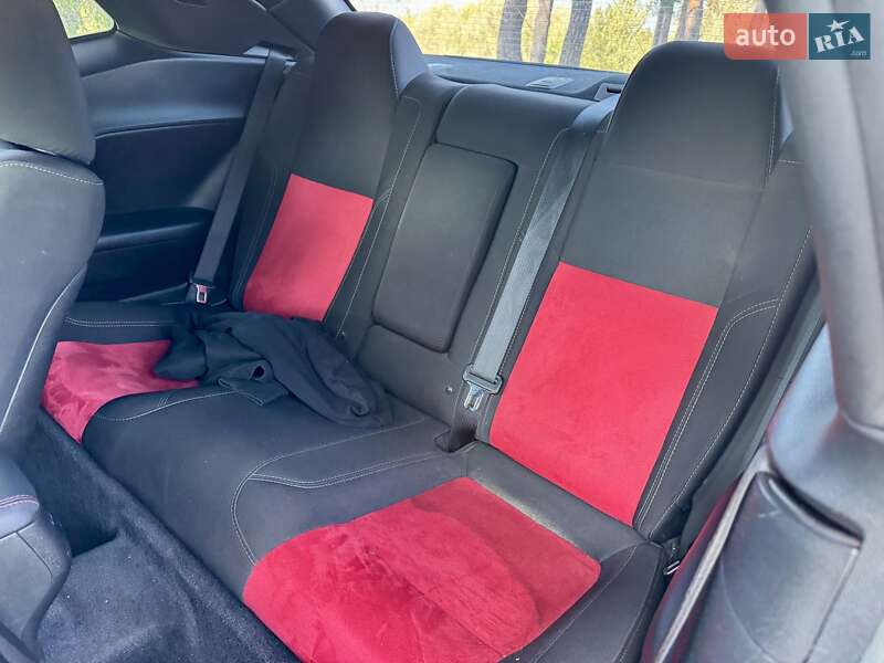 Купе Dodge Challenger 2017 в Києві фото 36 Купе Dodge Challenger 2017 в Києві