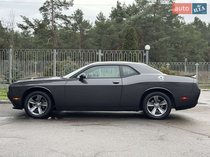 Купе Dodge Challenger 2020 в Києві фото 16 Купе Dodge Challenger 2020 в Києві