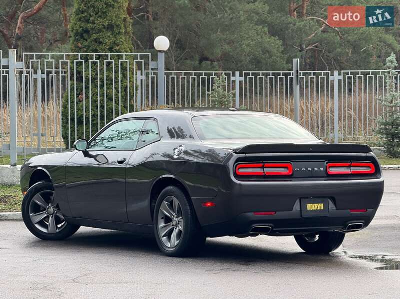 Купе Dodge Challenger 2020 в Києві фото 21 Купе Dodge Challenger 2020 в Києві