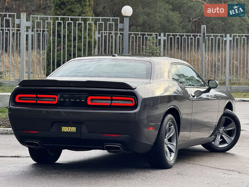 Купе Dodge Challenger 2020 в Києві фото 25 Купе Dodge Challenger 2020 в Києві