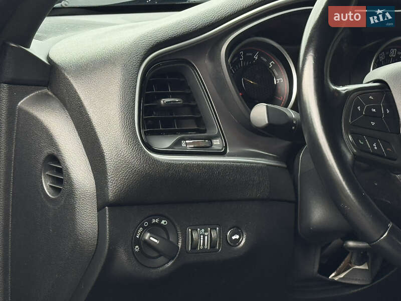 Купе Dodge Challenger 2020 в Києві фото 38 Купе Dodge Challenger 2020 в Києві