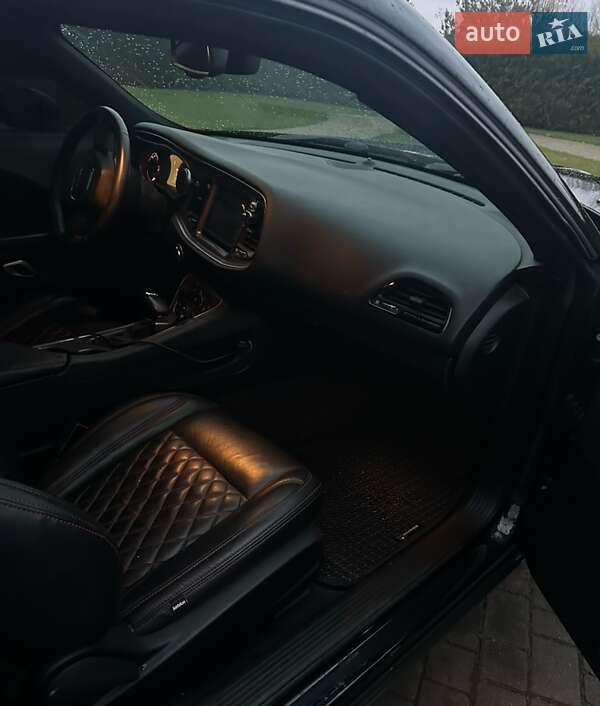 Купе Dodge Challenger 2016 в Львове фото 16 Купе Dodge Challenger 2016 в Львове