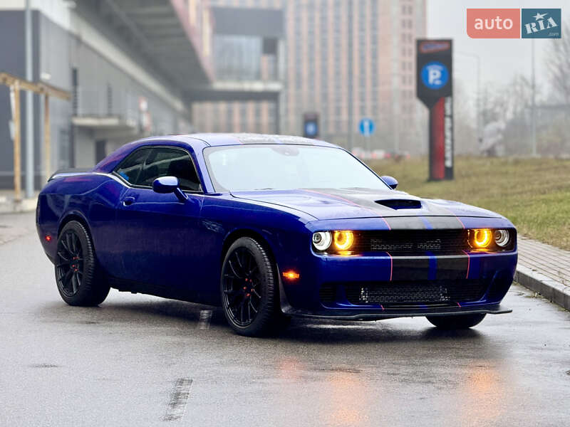 Купе Dodge Challenger 2019 в Киеве