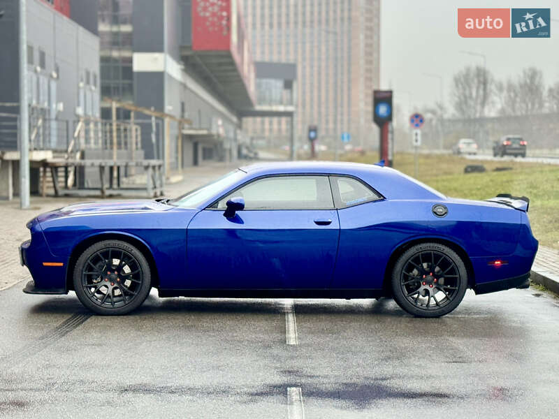 Купе Dodge Challenger 2019 в Киеве