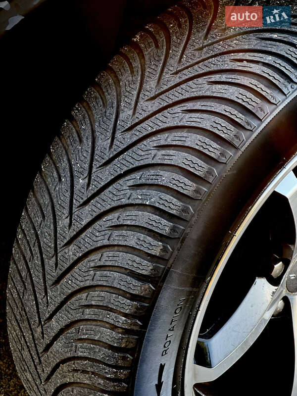 Купе Dodge Challenger 2014 в Дніпрі фото 21 Купе Dodge Challenger 2014 в Дніпрі