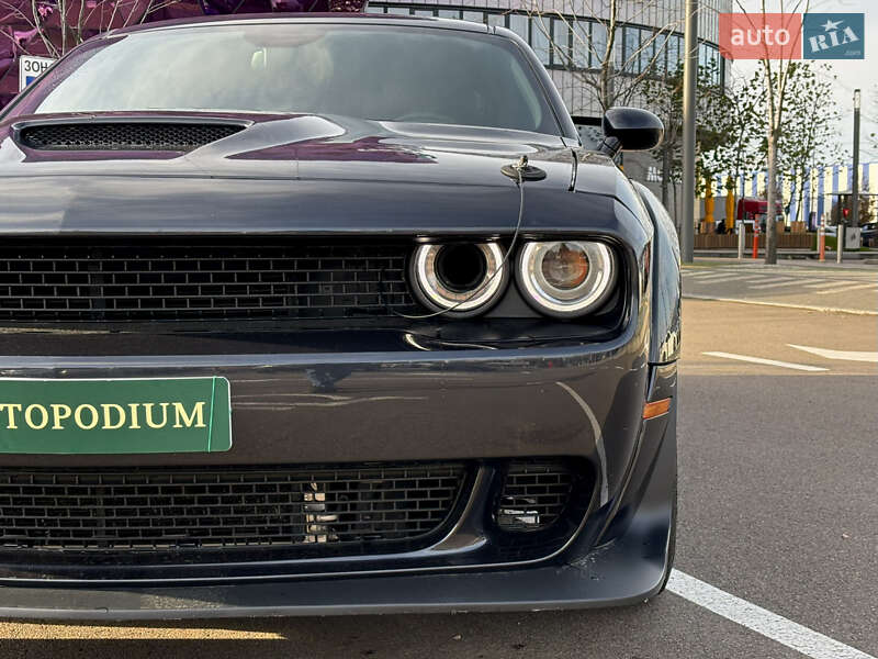 Купе Dodge Challenger 2016 в Киеве