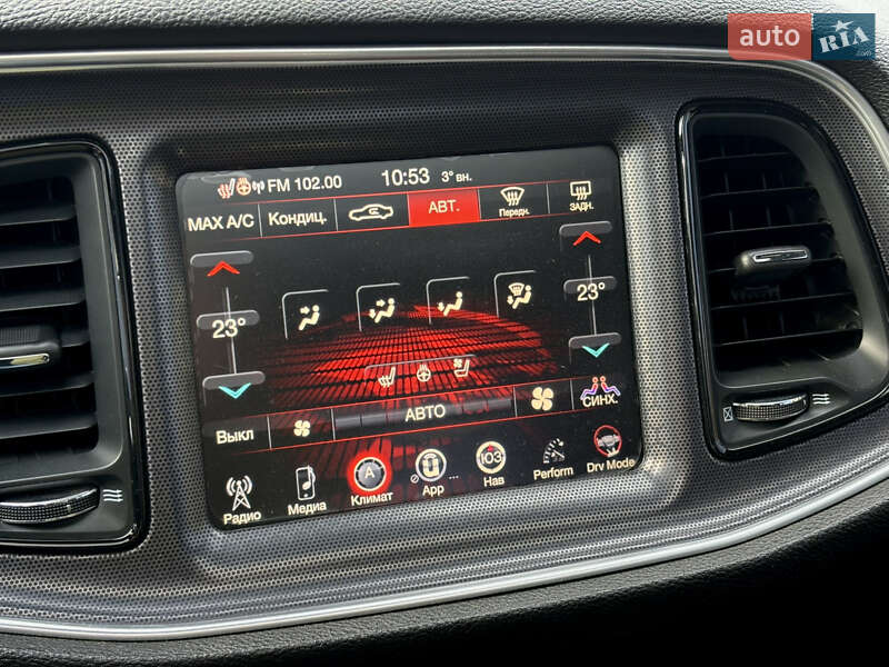 Купе Dodge Challenger 2016 в Киеве