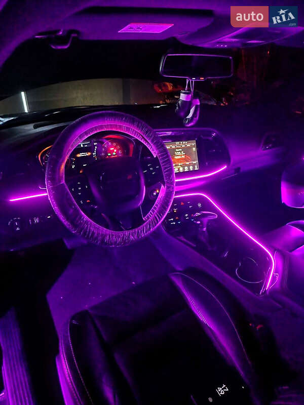 Купе Dodge Challenger 2016 в Киеве