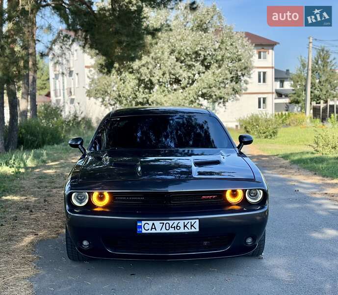 Купе Dodge Challenger 2017 в Киеве