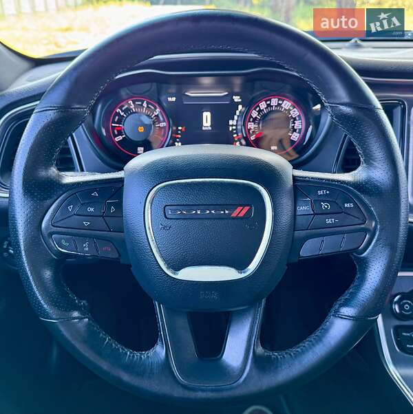 Купе Dodge Challenger 2017 в Киеве