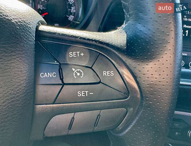 Купе Dodge Challenger 2017 в Киеве