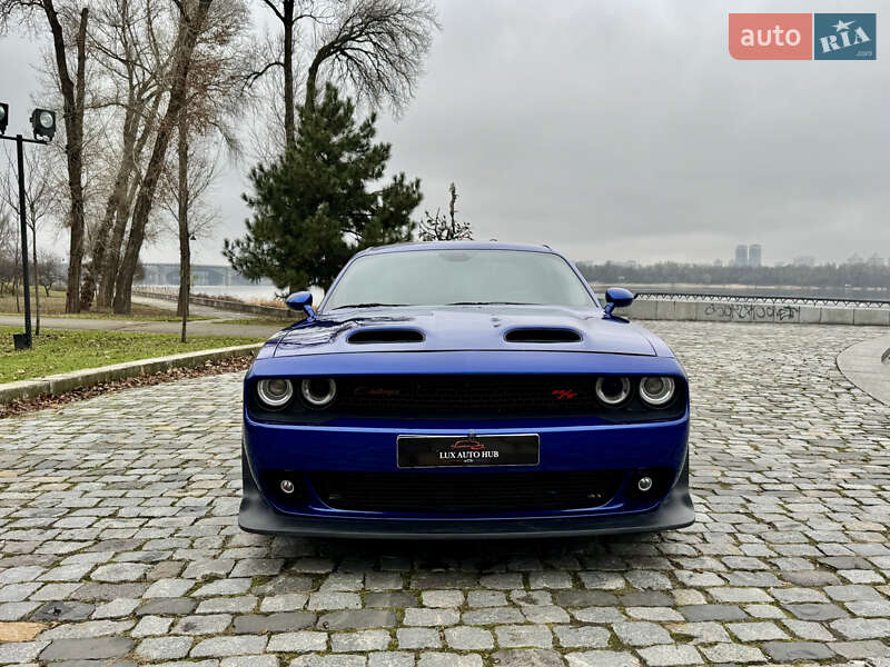 Купе Dodge Challenger 2020 в Киеве