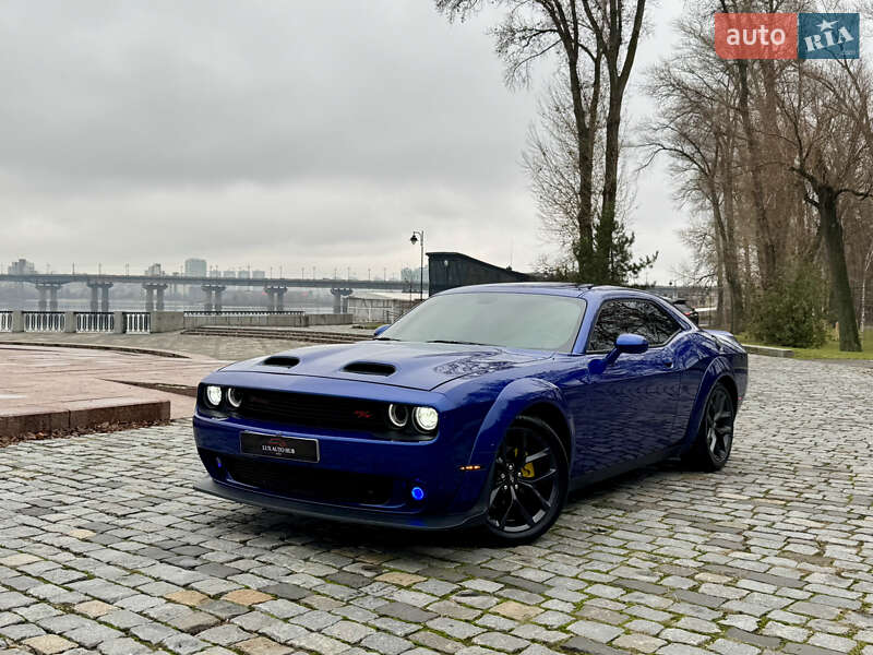 Купе Dodge Challenger 2020 в Киеве