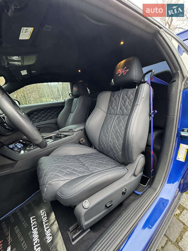 Купе Dodge Challenger 2020 в Киеве