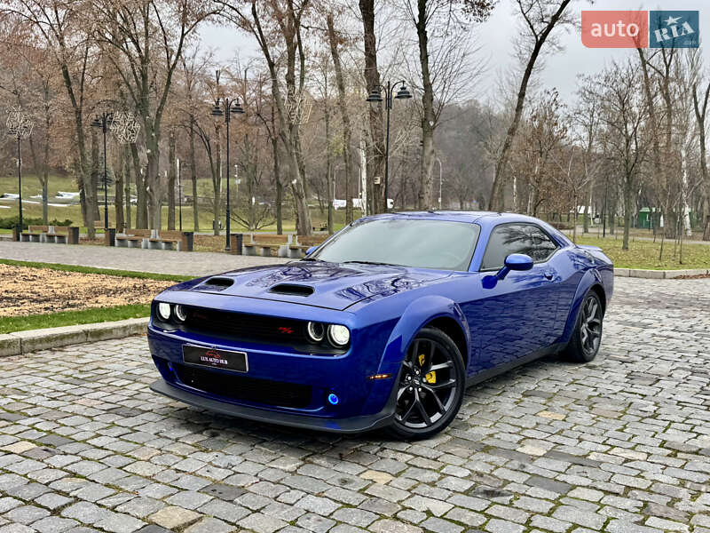 Купе Dodge Challenger 2020 в Киеве