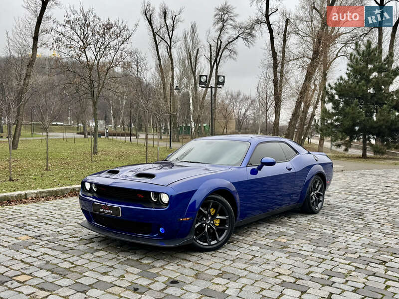 Купе Dodge Challenger 2020 в Киеве