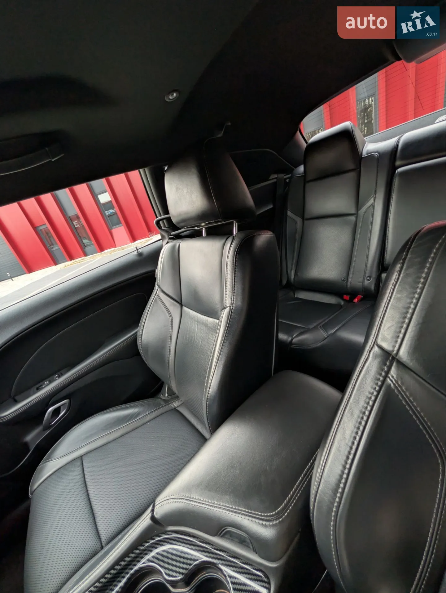 2017 Dodge Challenger - мініатюра 25