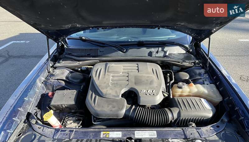 Купе Dodge Challenger 2014 в Киеве