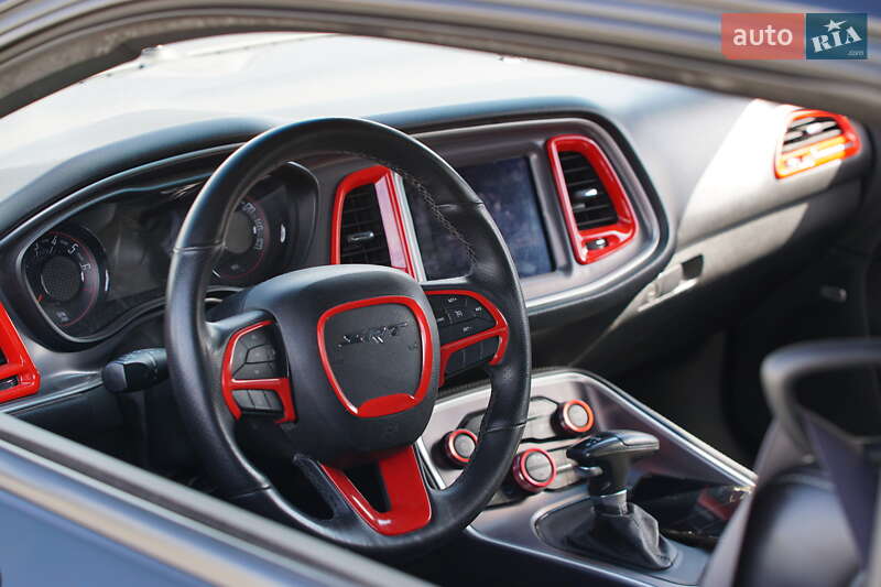 Купе Dodge Challenger 2019 в Киеве