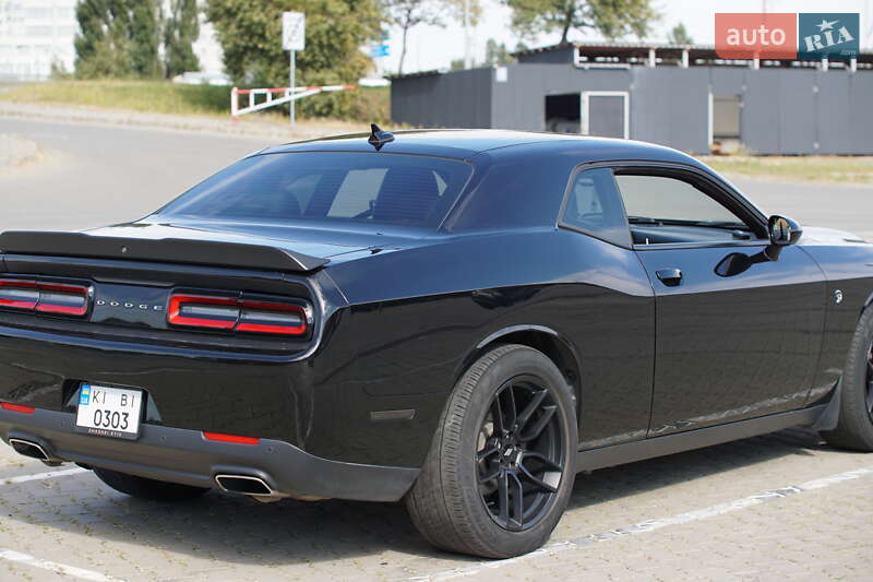 Купе Dodge Challenger 2019 в Киеве