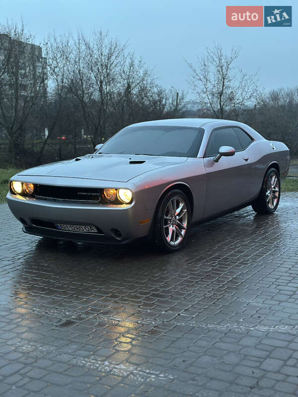 Купе Dodge Challenger 2014 в Харкові