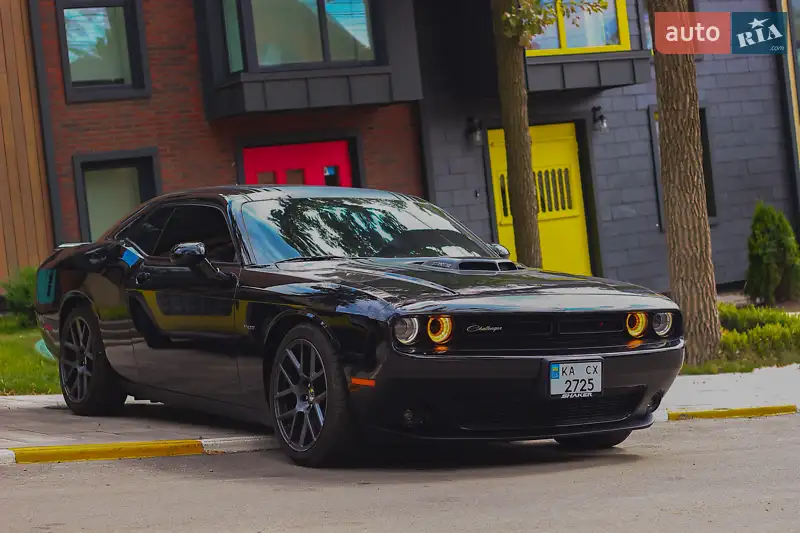 Dodge Challenger