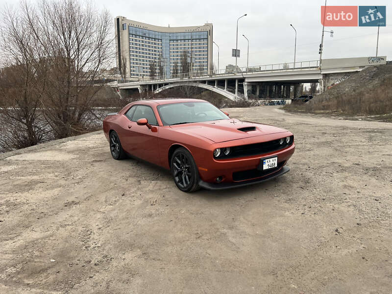 Купе Dodge Challenger 2022 в Киеве