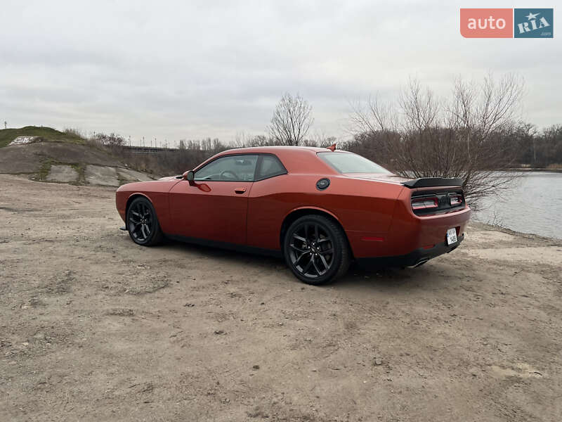 Купе Dodge Challenger 2022 в Киеве