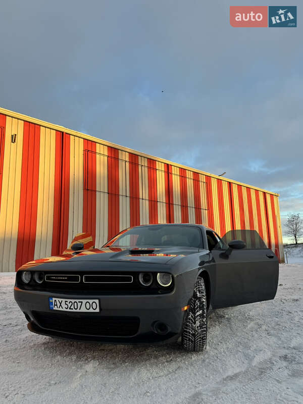 Купе Dodge Challenger 2020 в Харкові фото 10 Купе Dodge Challenger 2020 в Харкові