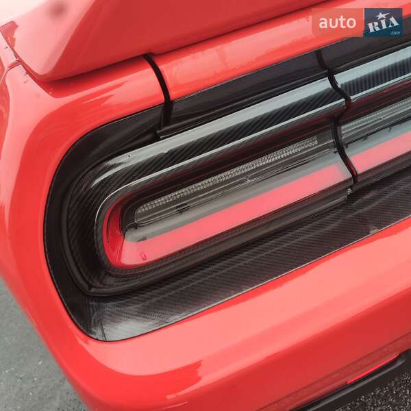 Купе Dodge Challenger 2017 в Житомире