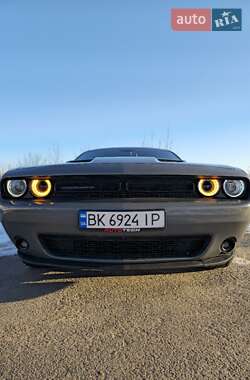 Купе Dodge Challenger 2018 в Ровно