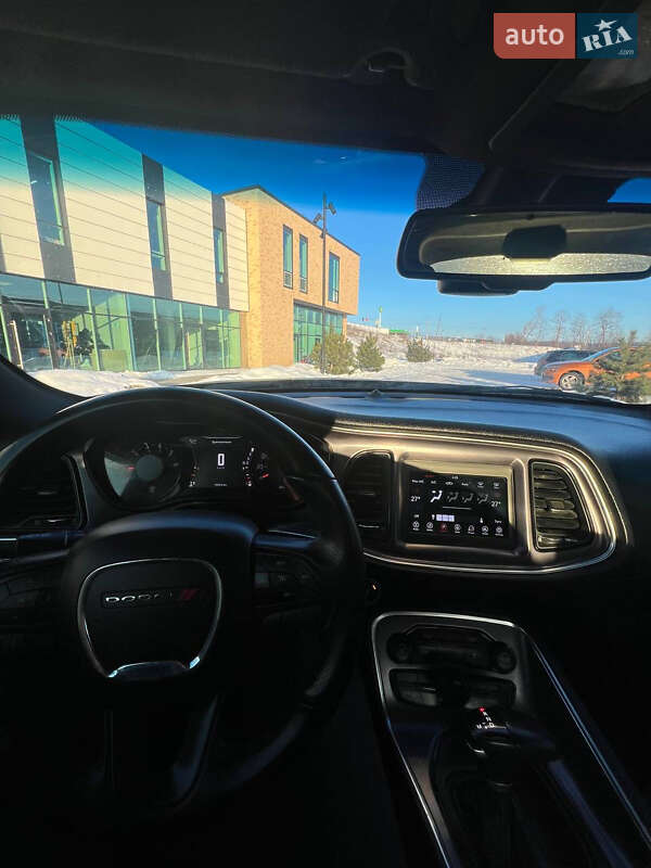 Купе Dodge Challenger 2017 в Хмельницком